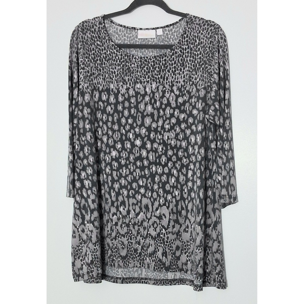 Belle by Kim Gravel Blouse Women's Size Medium Hi-Low Animal Print Knit Preowned